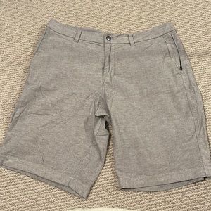 Lululemon commission shorts 11”